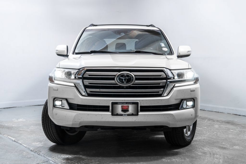 Used 2018 Toyota Land Cruiser w/ Carpet Mat Package AWD/4WD image 9