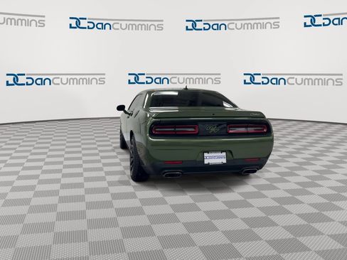 Used 2019 Dodge Challenger R/T RWD image 7
