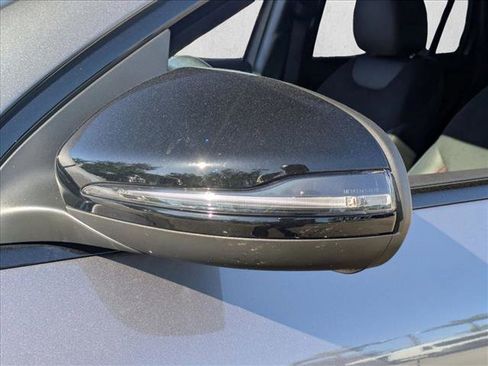 Certified 2023 Mercedes-Benz GLA 250 image 5