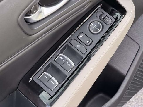 Certified 2025 Honda Accord Touring image 7