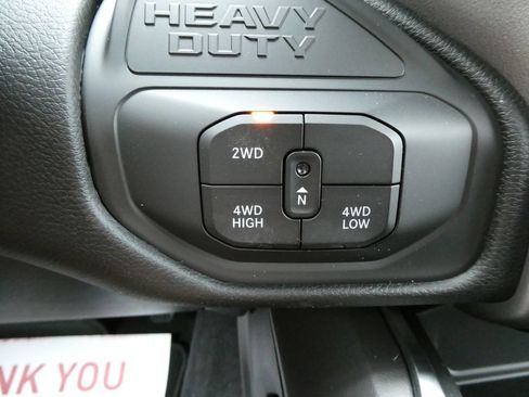 New 2026 RAM 2500 Big Horn AWD/4WD image 21