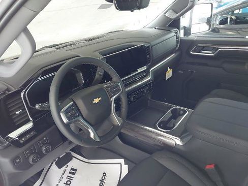 New 2026 Chevrolet Silverado 2500 LTZ w/ LTZ Plus Package AWD/4WD image 17