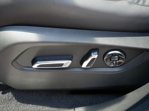 Used 2025 Acura RDX SH-AWD w/ Advance Package image 19