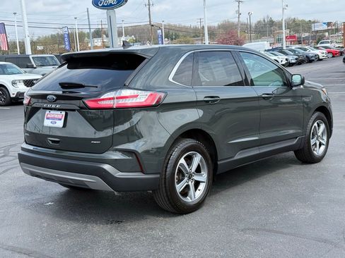 Used 2023 Ford Edge SEL w/ Convenience Package image 3