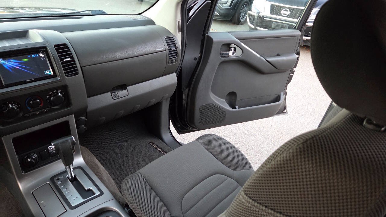 Used 2011 Nissan Pathfinder S AWD/4WD image 37