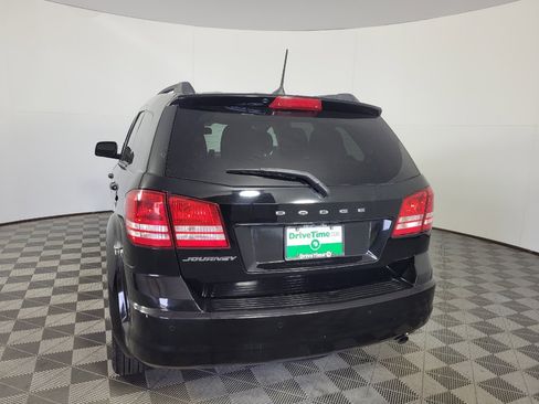 Used 2020 Dodge Journey SE w/ SE Popular Equipment Group FWD image 6