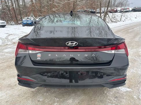 Used 2023 Hyundai Elantra SEL w/ Convenience Package image 6