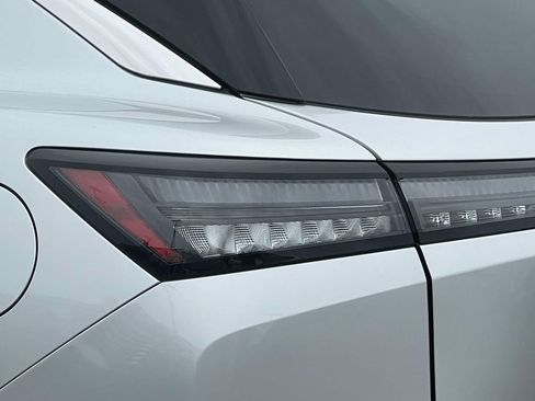 Used 2025 Nissan Murano SL AWD/4WD image 10