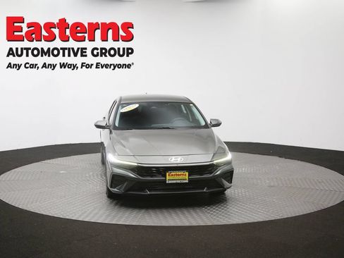Used 2024 Hyundai Elantra SEL FWD image 50