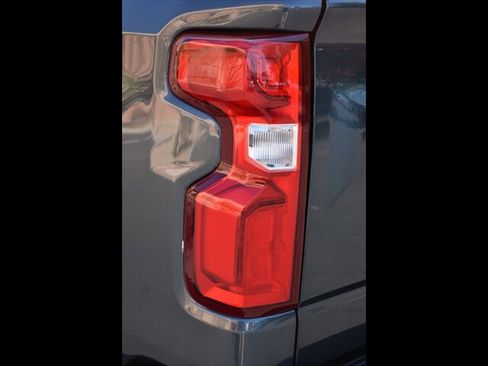 Used 2020 Chevrolet Silverado 1500 Custom Trail Boss image 48