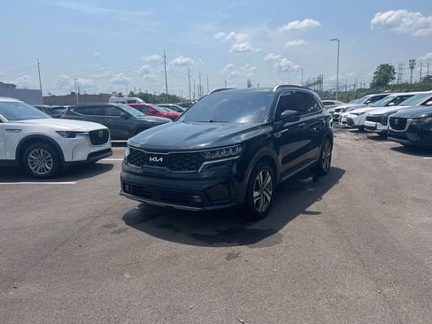 Used 2022 Kia Sorento EX w/ Panoramic Sunroof Package image 16