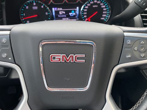 Used 2020 GMC Yukon SLT AWD/4WD image 16