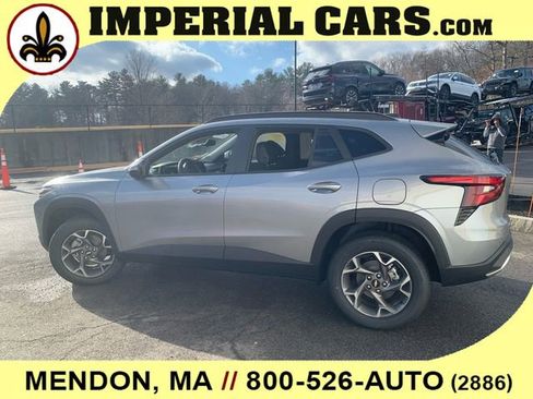 New 2026 Chevrolet Trax LT image 6