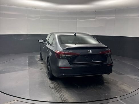 Used 2025 Honda Civic Sport image 40