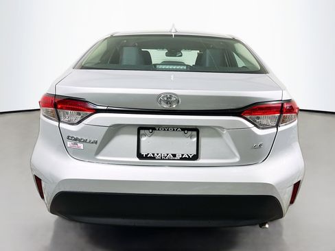 Used 2025 Toyota Corolla LE image 6
