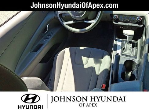 Used 2021 Hyundai Elantra SEL FWD image 16
