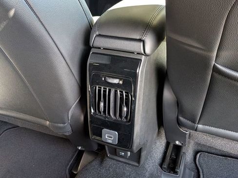 New 2026 Jeep Compass Limited image 18