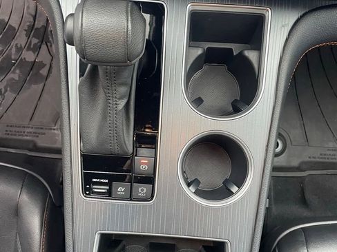 Used 2023 Toyota Sienna XSE image 21