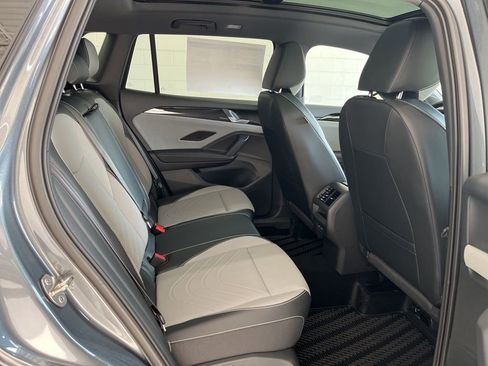 New 2026 Volkswagen Tiguan SE R-Line AWD/4WD image 31