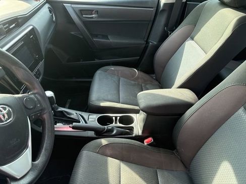 Used 2017 Toyota Corolla LE w/ Carpet Mat Package (TMS) image 9