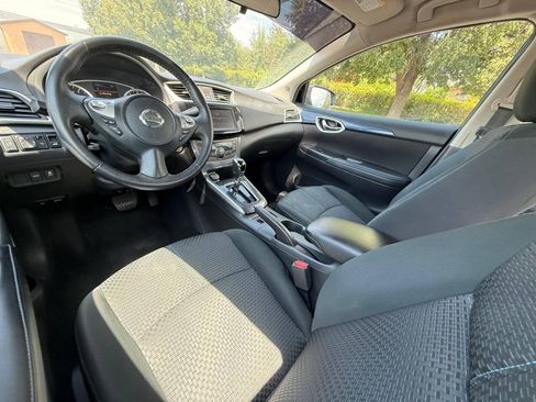 Used 2019 Nissan Sentra SR FWD image 9