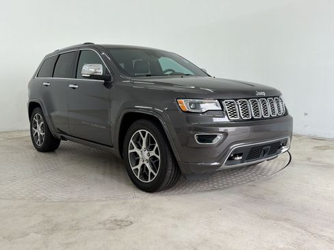Used 2019 Jeep Grand Cherokee Overland AWD/4WD image 7