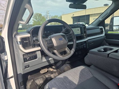 Used 2024 Ford F250 XLT AWD/4WD image 12