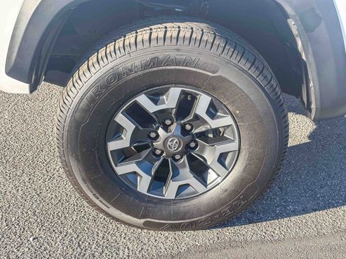 Certified 2023 Toyota Tacoma TRD Off-Road image 11