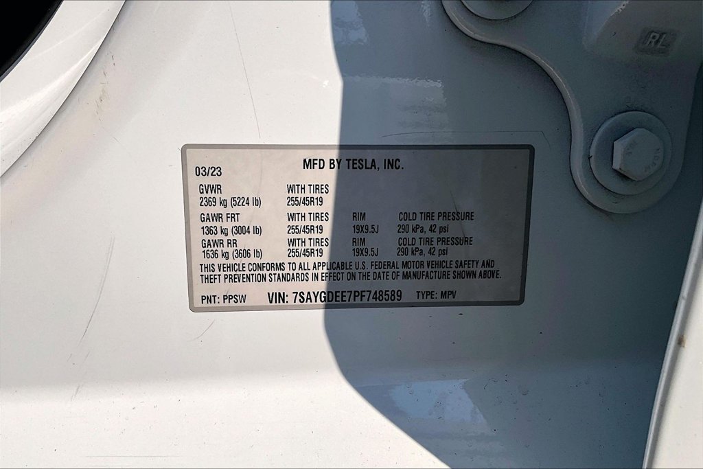 Used 2023 Tesla Model Y Long Range AWD/4WD image 32
