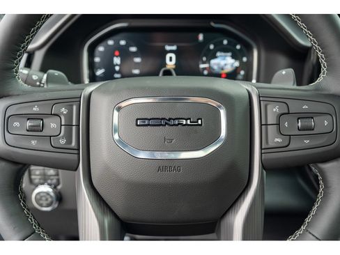 New 2026 GMC Sierra 1500 Denali Ultimate w/ LPO, Black Badging Package AWD/4WD image 18