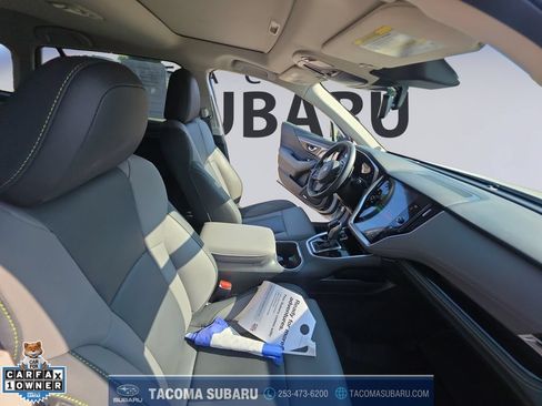Used 2025 Subaru Outback Onyx Edition AWD/4WD image 17