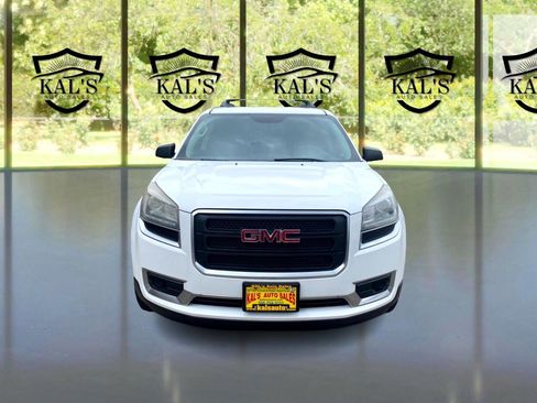 Used 2016 GMC Acadia SLE image 2