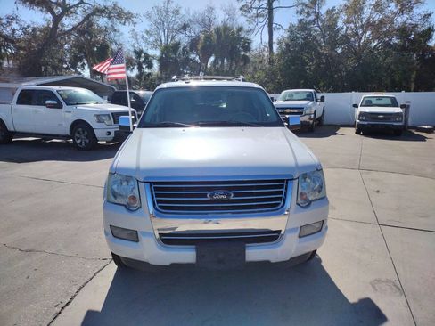 Used 2010 Ford Explorer Limited image 2