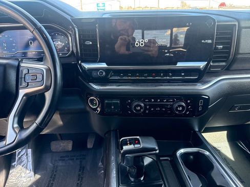 Used 2024 Chevrolet Silverado 1500 LTZ w/ LTZ Premium Package image 17