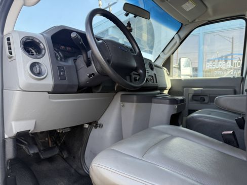 Used 2009 Ford E-350 and Econoline 350 Super Duty image 15