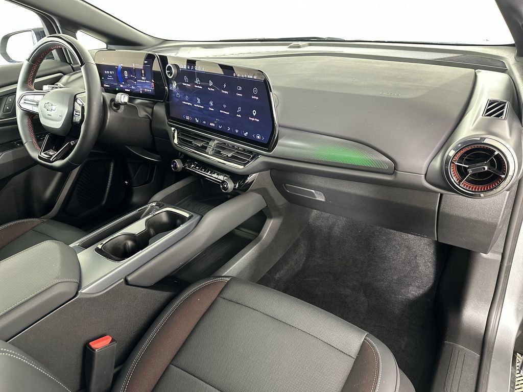 Used 2024 Chevrolet Equinox EV RS FWD image 29