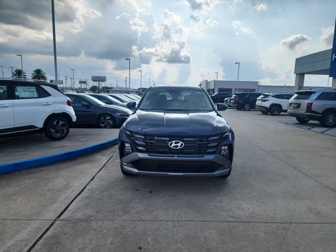 New 2026 Hyundai Tucson SE FWD image 2