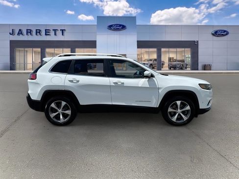 Used 2021 Jeep Cherokee Limited w/ Mopar Interior Package AWD/4WD image 8