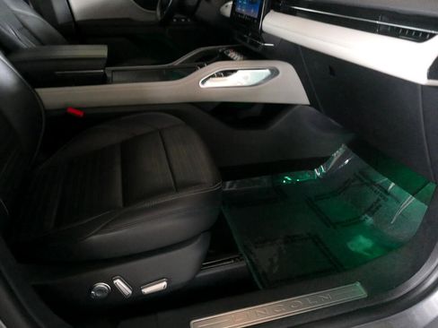 Used 2024 Lincoln Nautilus Reserve image 15