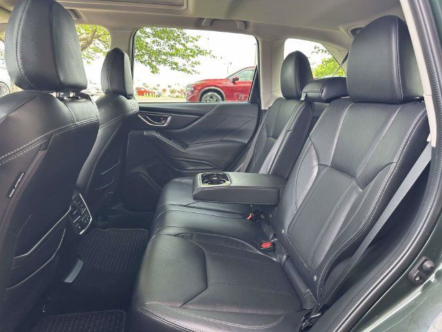 Used 2023 Subaru Forester Touring AWD/4WD image 18