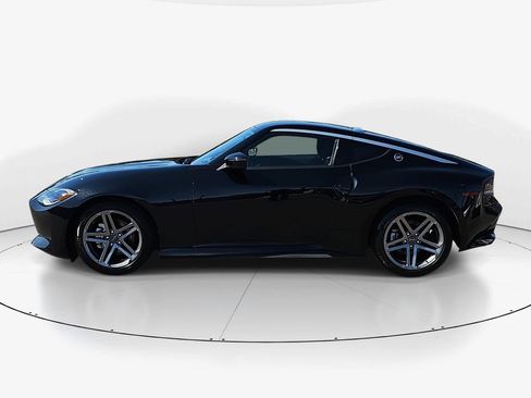 Used 2024 Nissan Z Sport w/ Floor Mat Package image 9