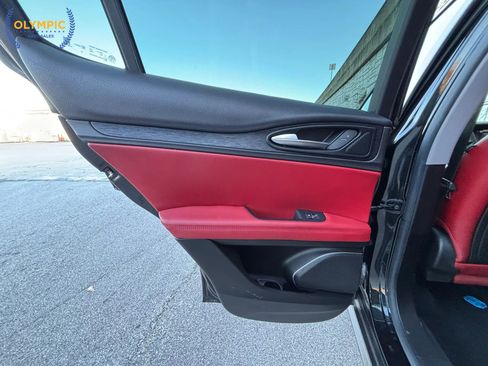 Used 2020 Alfa Romeo Stelvio w/ Nero Edizione image 42