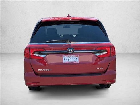 Certified 2024 Honda Odyssey Elite image 7