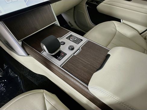 New 2027 Land Rover Range Rover SE AWD/4WD image 13