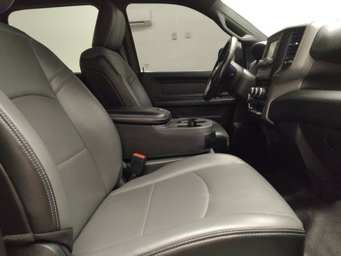 Used 2021 RAM 2500 Tradesman RWD image 21