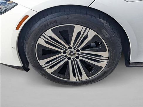 Used 2022 Mercedes-Benz EQS 450+ Sedan image 24