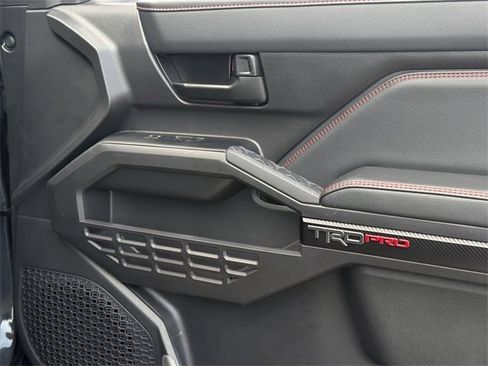 Used 2025 Toyota Tacoma TRD Pro image 31