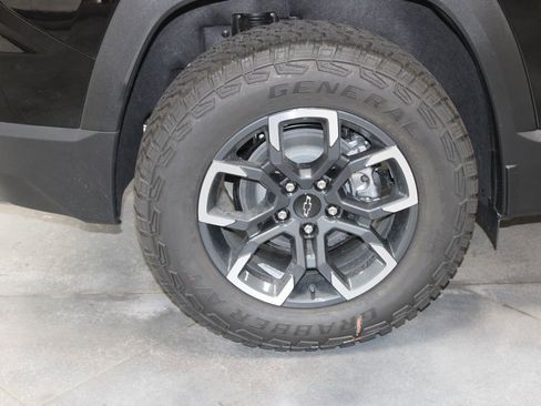 New 2026 Chevrolet Equinox ACTIV w/ Convenience Package III image 48