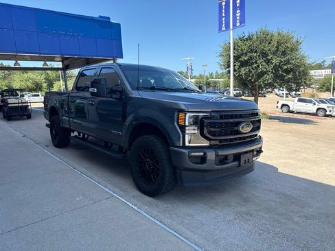 Used 2022 Ford F250 Lariat w/ Black Appearance Package AWD/4WD image 2