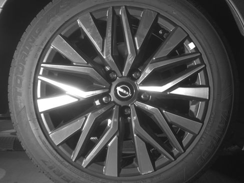 Used 2025 Nissan Altima 2.5 SV FWD image 15
